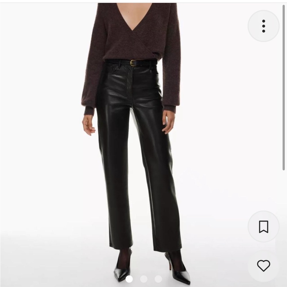 Aritizia “the Melina pant” size 6 in black. Only worn a few times.